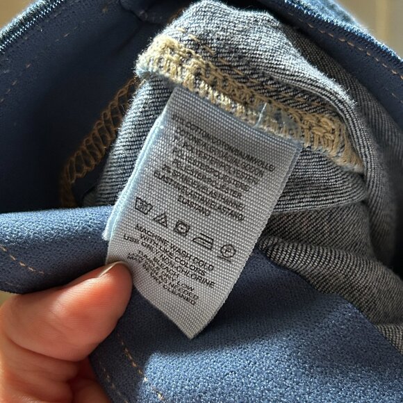 FREE PEOPLE We the Free Drapey A Line Flare Bell Bottom Pull On Jean in Blue 29 - Picture 12 of 12